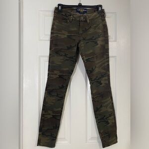Lucky Brand Jeans, Charlie Skinny, Olive Green Camo Pants, Sz 2/26, Beach, Skate
